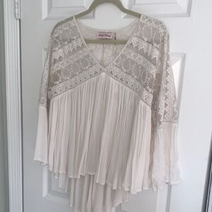 Women's Ivory Lace Blouse- paulita Carlotta